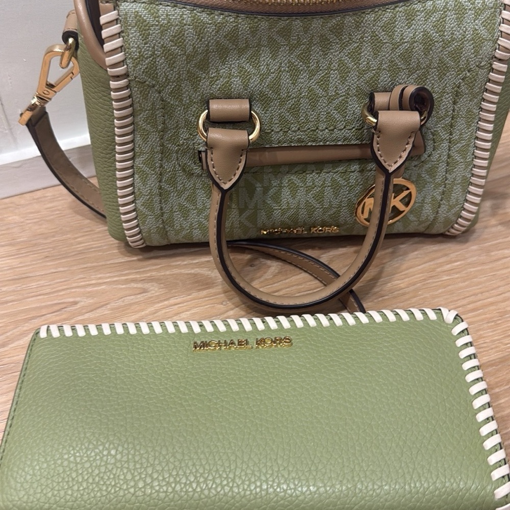 KORS Michael Kors Green and Tan Bag with Wallet
